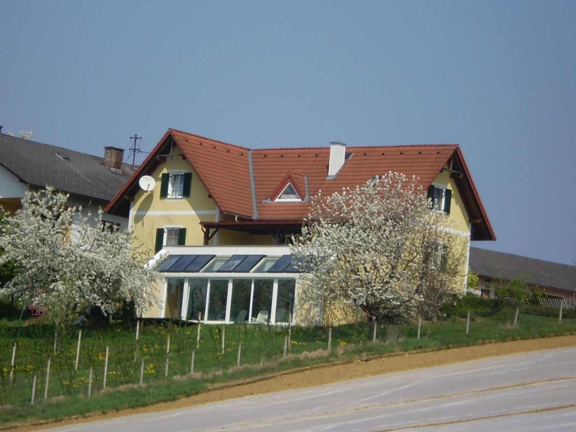 Gaestehaus Haagen Bad Waltersdorf Ngoại thất bức ảnh