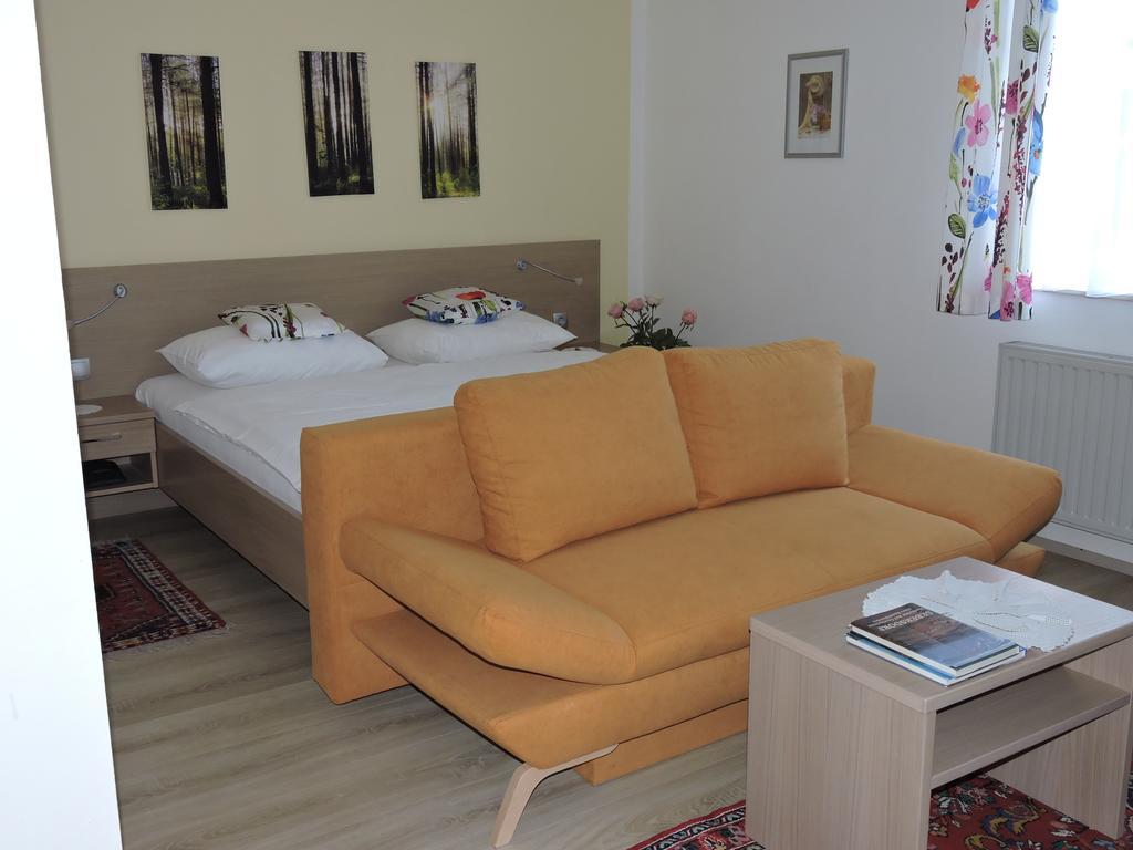 Gaestehaus Haagen Bad Waltersdorf Ngoại thất bức ảnh