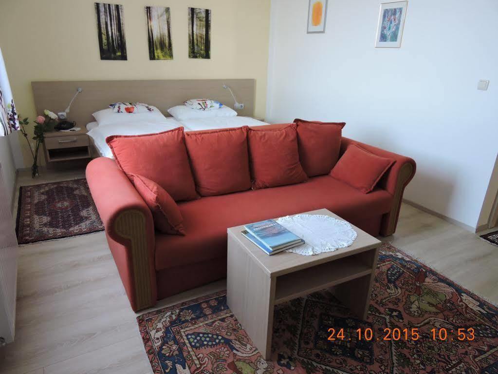 Gaestehaus Haagen Bad Waltersdorf Ngoại thất bức ảnh