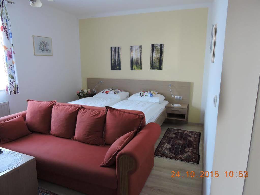 Gaestehaus Haagen Bad Waltersdorf Ngoại thất bức ảnh